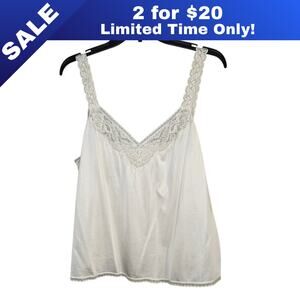 [Sale: 2 for $20!] VANITY FAIR IVORY SLIP TOP LACE TRIM SIZE 42/48 VINTAGE 0265
